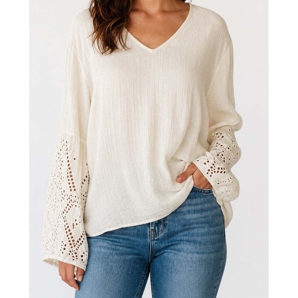 Maurices Womens Cream Eyelet Bell Sleeve V-Neck Dobby Textured Blouse Medium